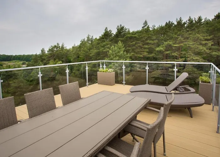 Nadmorski Klif Debina *