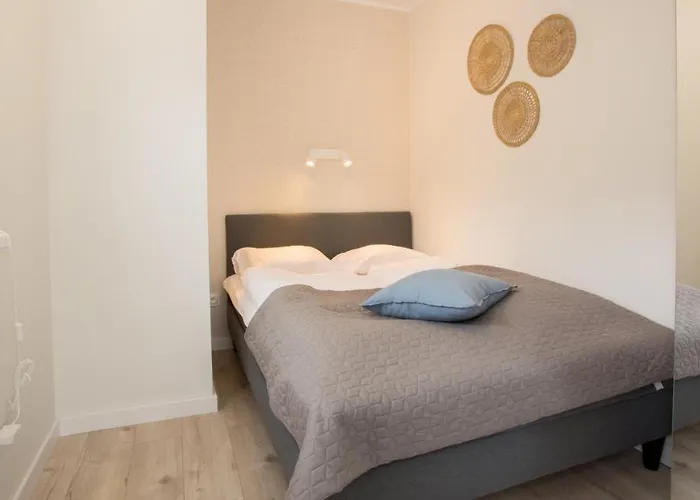 Nadmorski Klif Debina * Debina (Ustka)